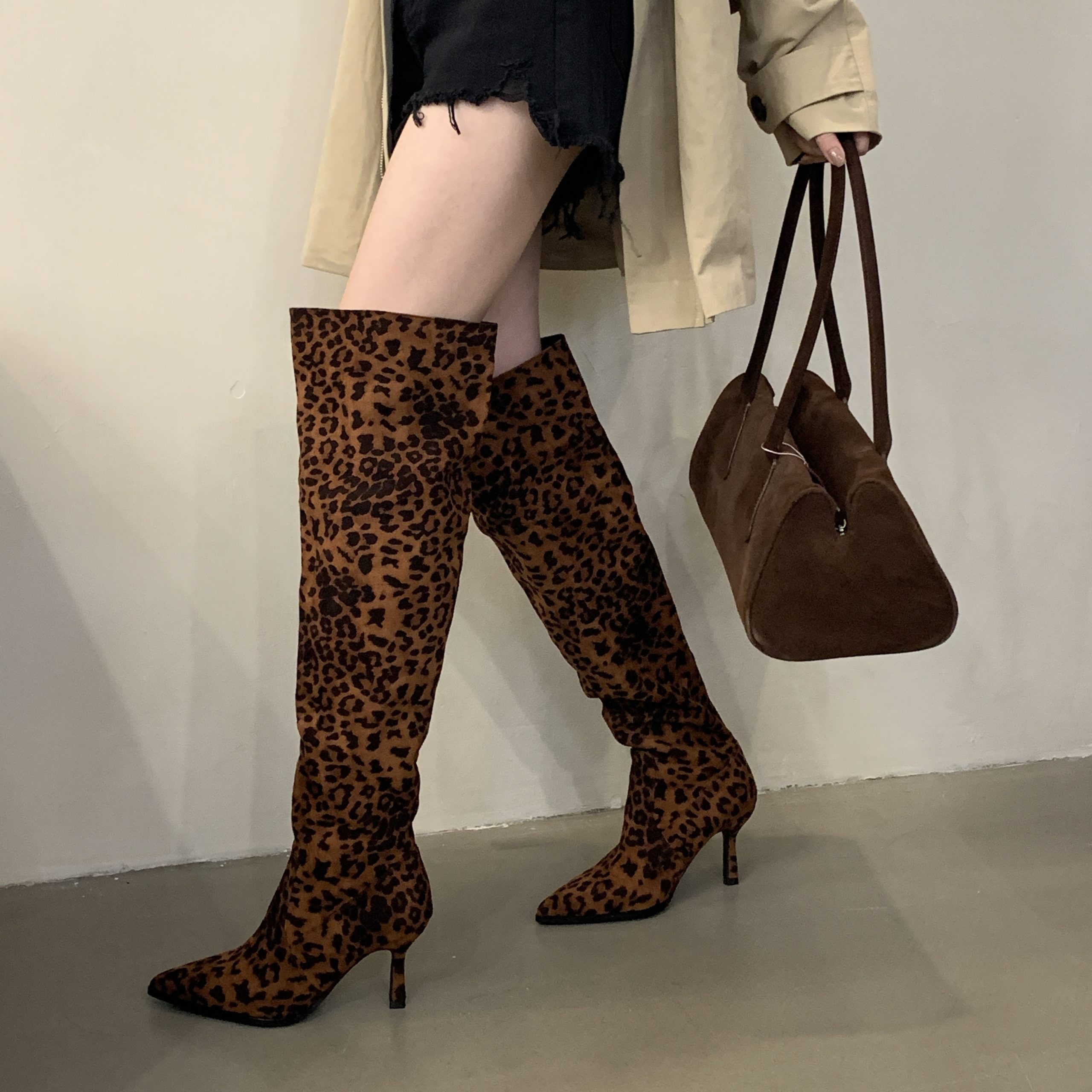 BUBUFLY Women's Over Knee High Boots Pointed Toe Stiletto Heel Slim Fit Stretch Suede Fashion Boots