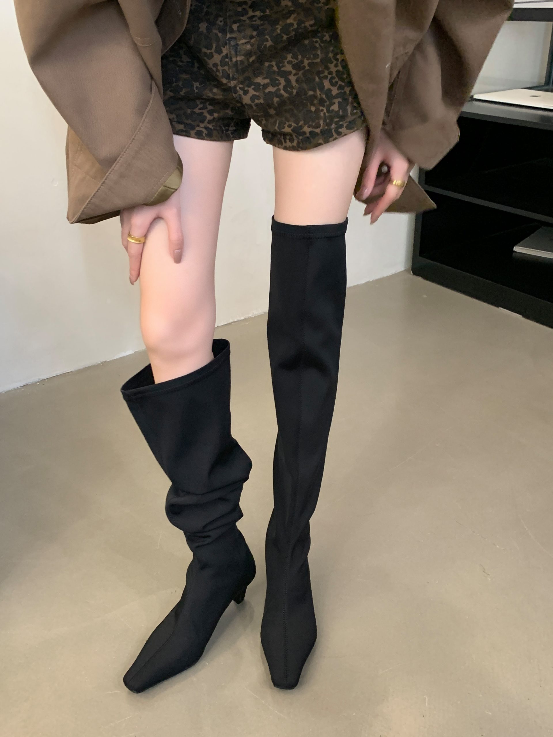 2024 Autumn Winter New Square Toe Leather Kitten Heel Straight Boots Over Knee Boots