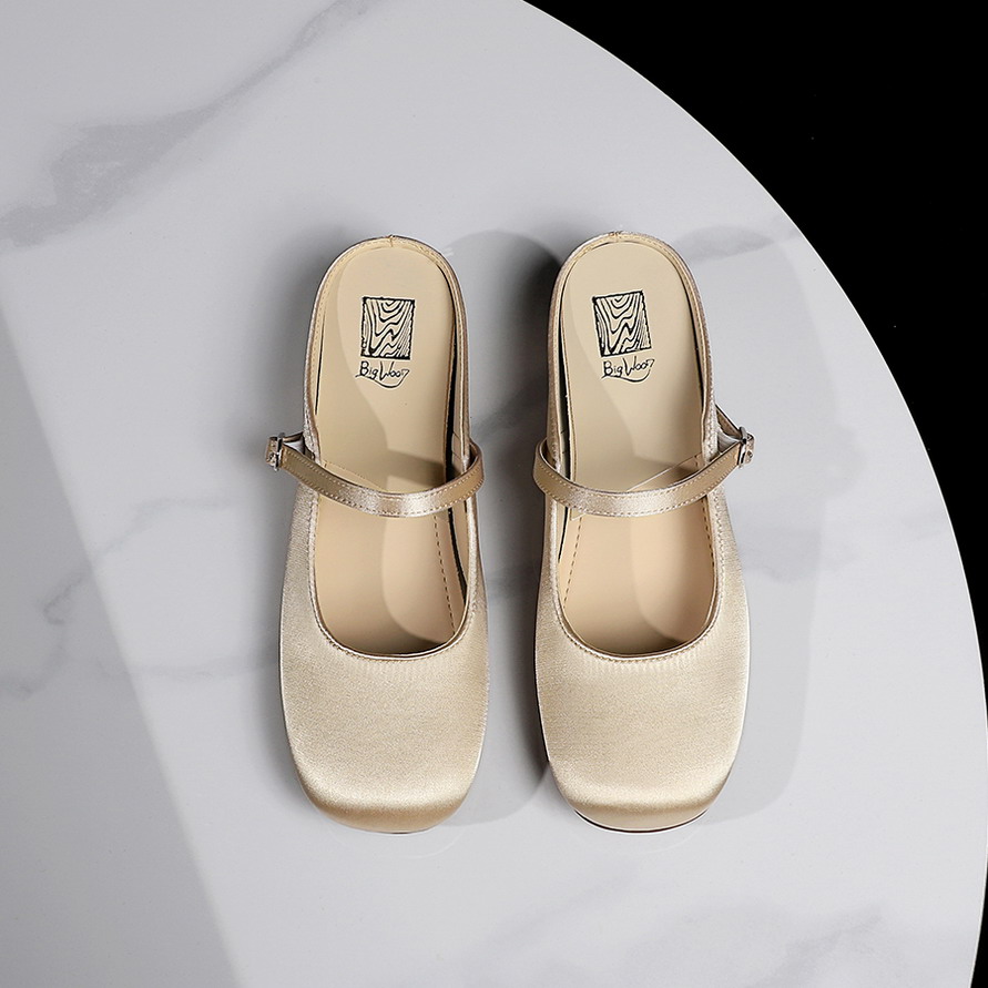 French Style Sweet One-Strap Square Toe Satin Slippers with Inner Height Increase for Women